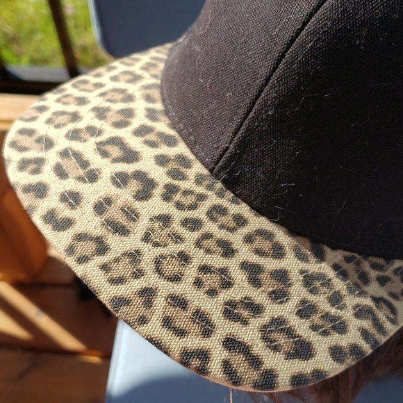 . Divided H&M hat - Picture 3 of 5